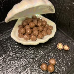 بندق بشوكولاتة الحليب